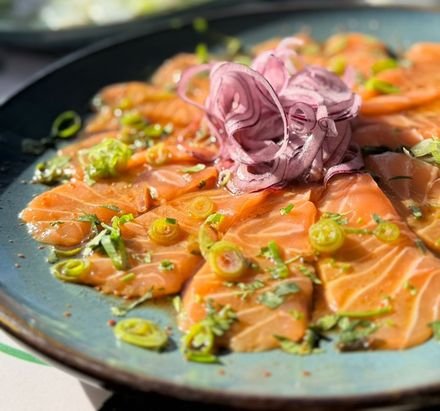 Carpaccio de salmão, entrada do rodízio Wagasa